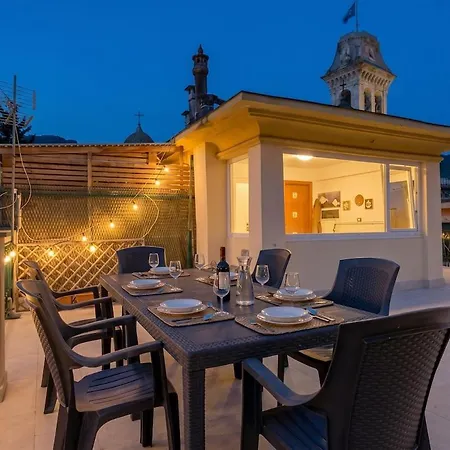 In The Heart Of Center, Steps From Sea Ac Parking Rapallo
