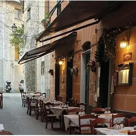 In The Heart Of Center, Steps From Sea Ac Parking
